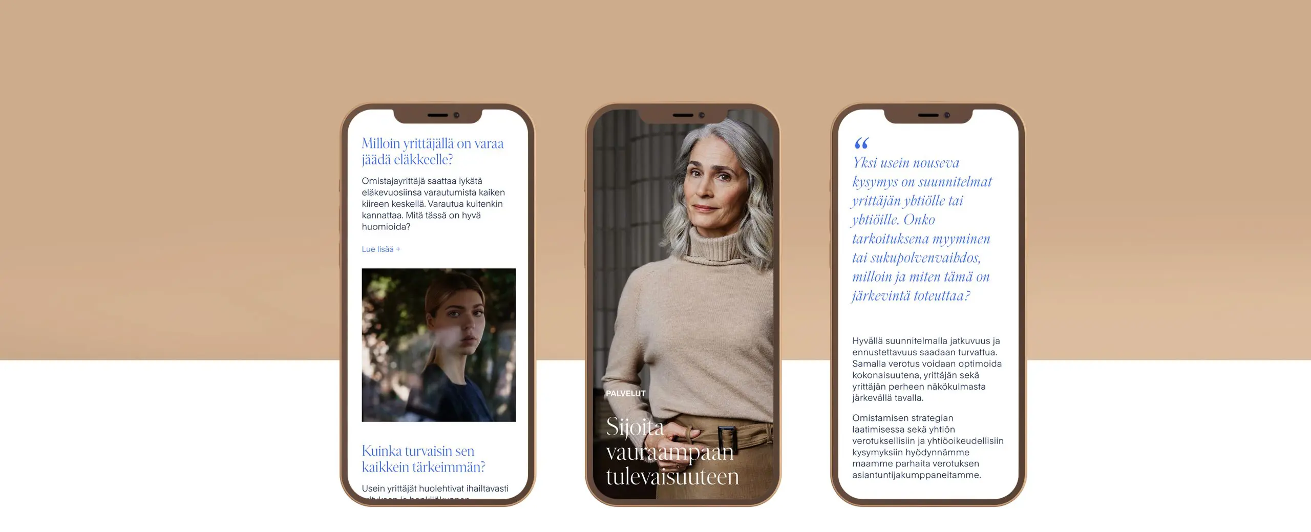 Kolme pystymuotoista älypuhelimen mockupia beigeä taustaa vasten: vasemmassa mobiilinäkymässä kuva ja tekstiblokki, keskellä muotokuva ikääntyneestä naisesta ja Finlandia Groupin visuaalinen tunnus, oikealla selkeä teksti- ja lainausosio mobiiliasettelussa